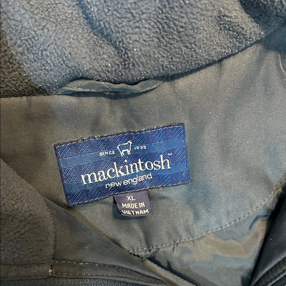 Mackintosh Men's Navy Blue Hooded Jacket, size XL GUC